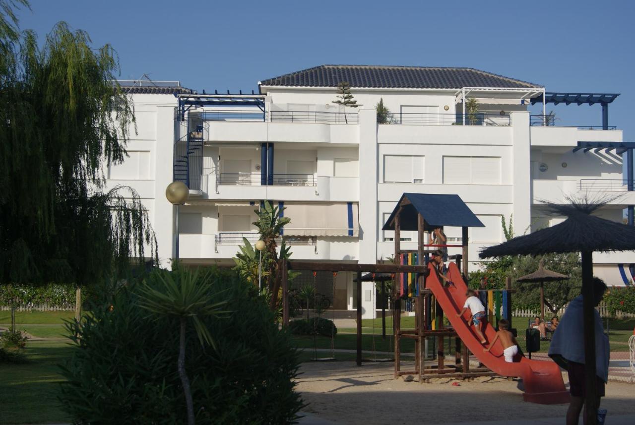 Apartamento En Bahia Golf - Коста Балена Екстериор снимка
